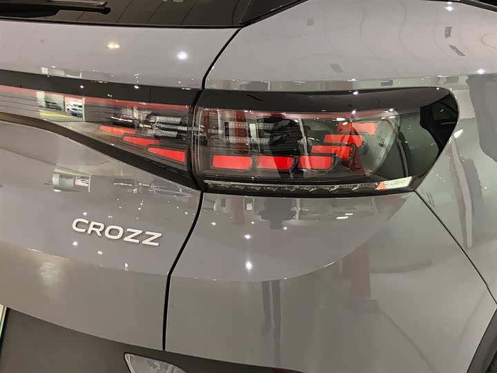 Фото 8 - Volkswagen ID.4 Crozz