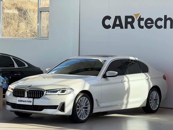 Фото 1 - BMW 5 Series