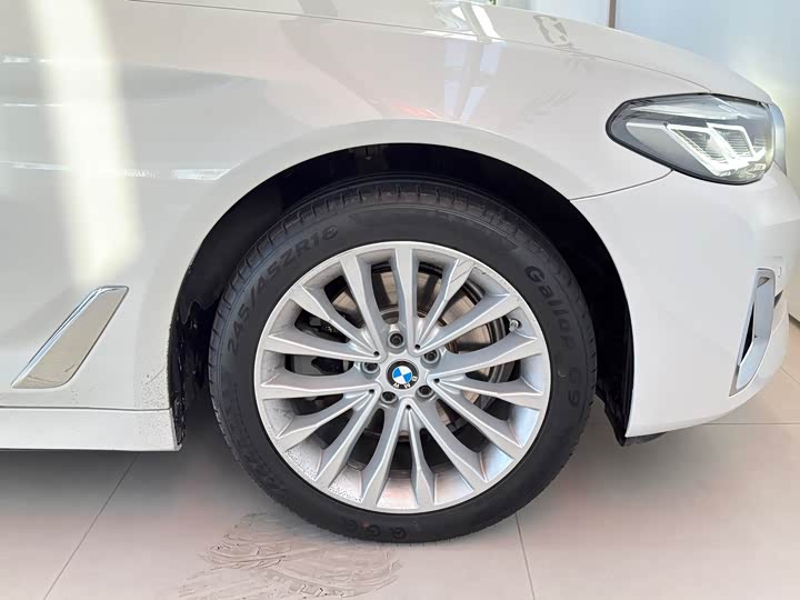 Фото 7 - BMW 5 Series