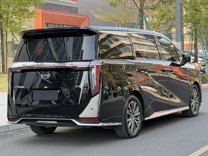 Фото 4 - GAC Trumpchi M8