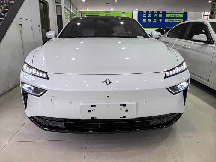 Фото 2 - Dongfeng Yipai eπ 007