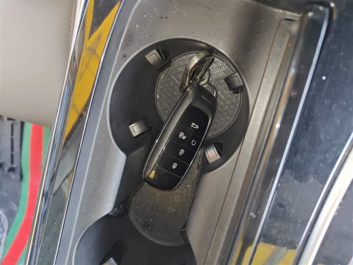 Фото 9 - GAC Aion LX