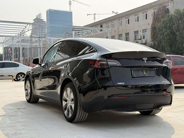 Фото 7 - Tesla Model Y