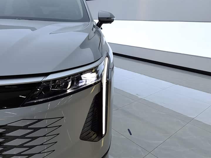 Фото 5 - Exeed RX C-DM Hybrid