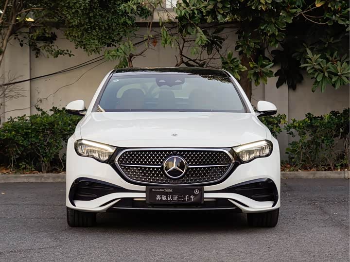 Фото 3 - Mercedes-Benz E-Class Hybrid