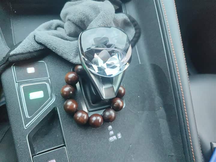 Фото 7 - Roewe RX5