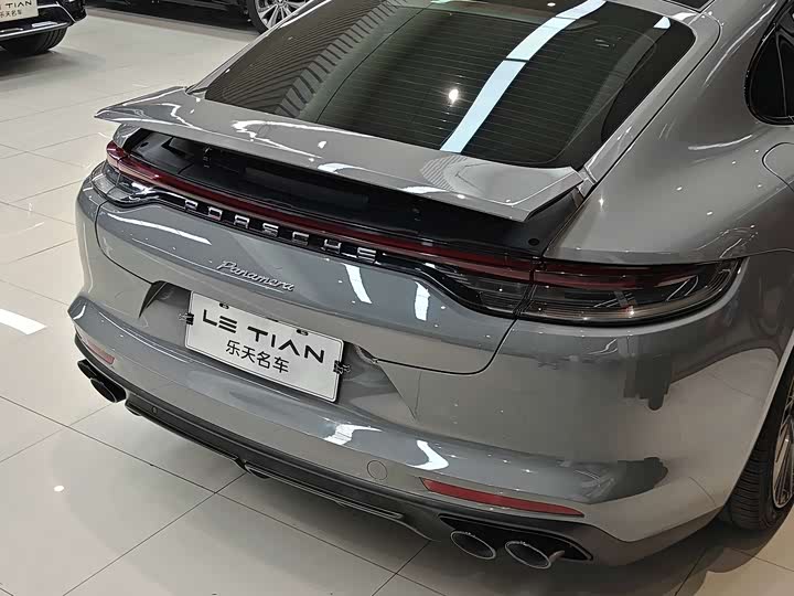 Фото 8 - Porsche Panamera