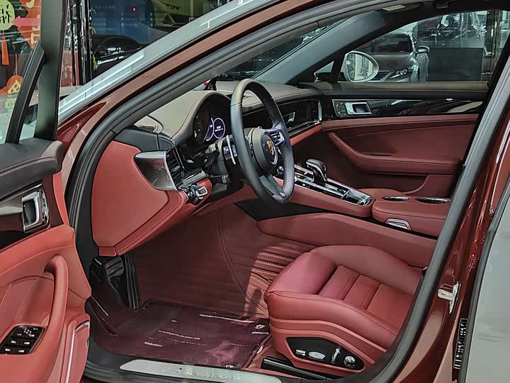 Фото 9 - Porsche Panamera