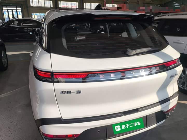 Фото 6 - Bestune T90