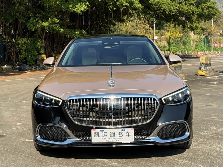 Фото 1 - Mercedes-Benz Maybach S-Class