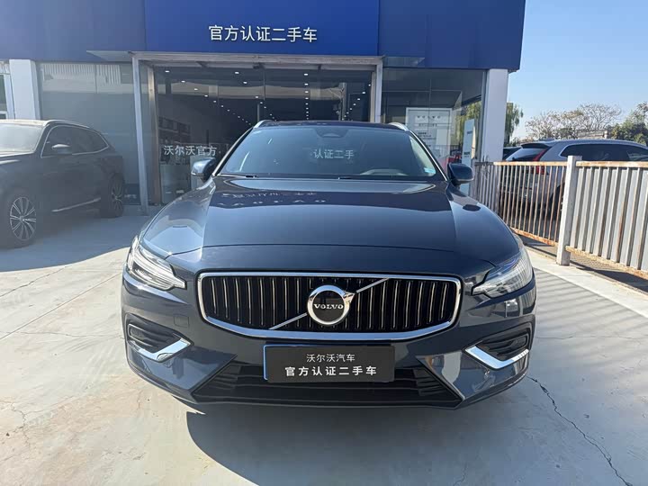 Фото 2 - Volvo V60