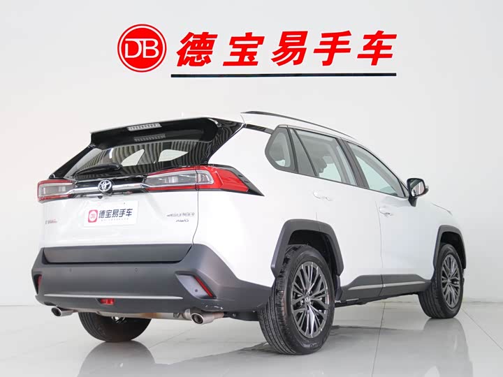 Фото 3 - Toyota Wildlander