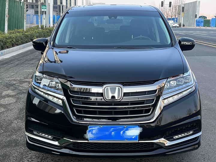 Фото 2 - Honda Elysion