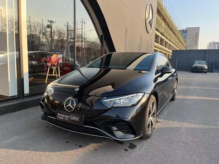 Фото 1 - Mercedes-Benz EQE