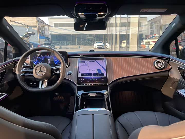 Фото 7 - Mercedes-Benz EQE