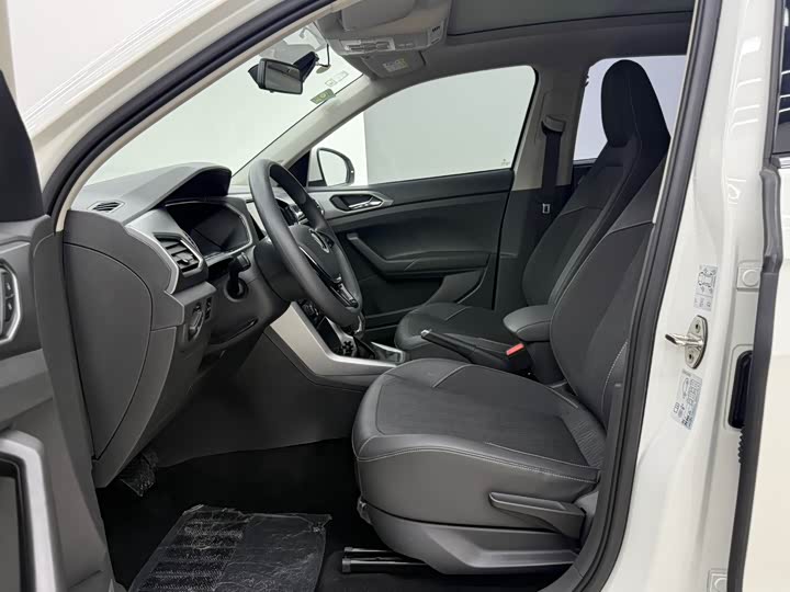 Фото 8 - Volkswagen T-Cross