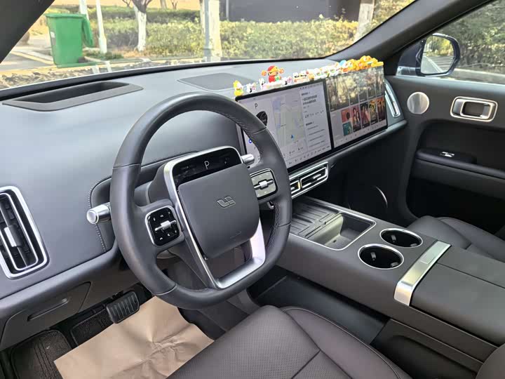 Фото 6 - LiXiang L8