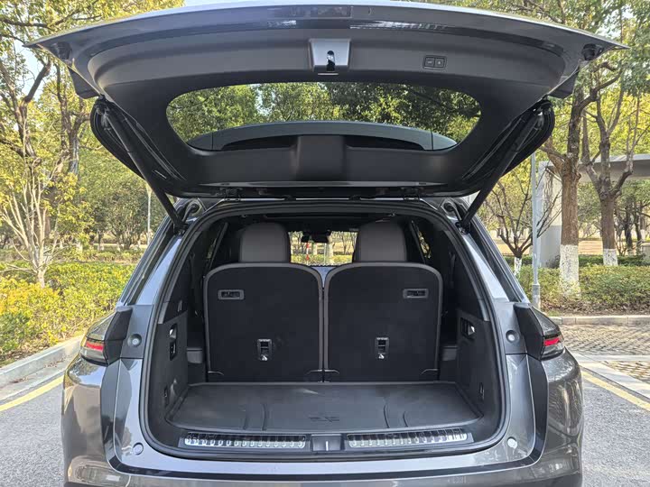 Фото 9 - LiXiang L8