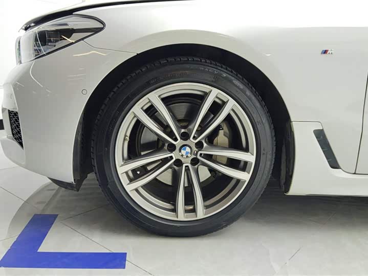 Фото 6 - BMW 6 Series GT