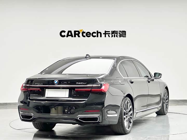 Фото 8 - BMW 7 Series