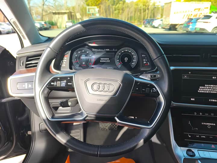 Фото 9 - Audi A6