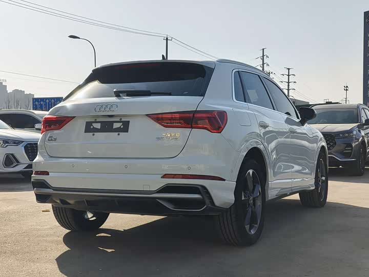 Фото 9 - Audi Q3