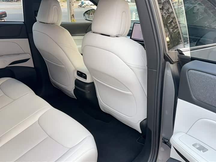 Фото 9 - XPeng G6