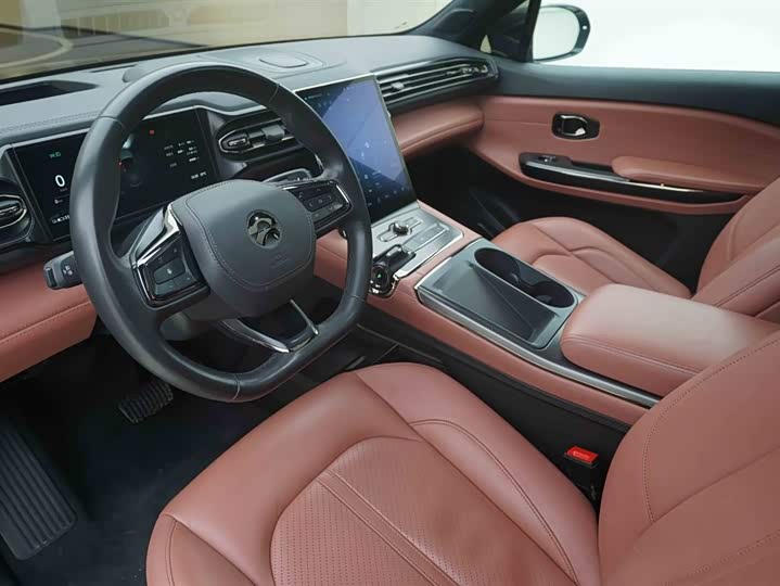 Фото 9 - Nio EC6