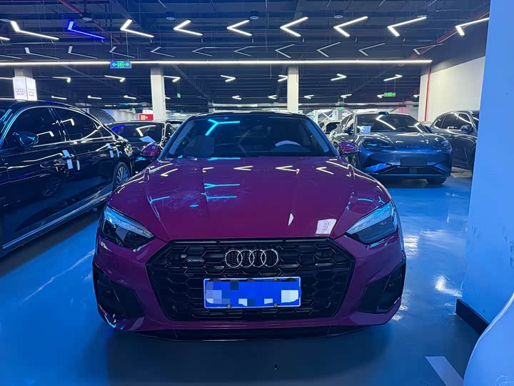 Фото 2 - Audi A5