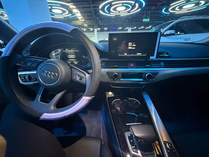 Фото 5 - Audi A5