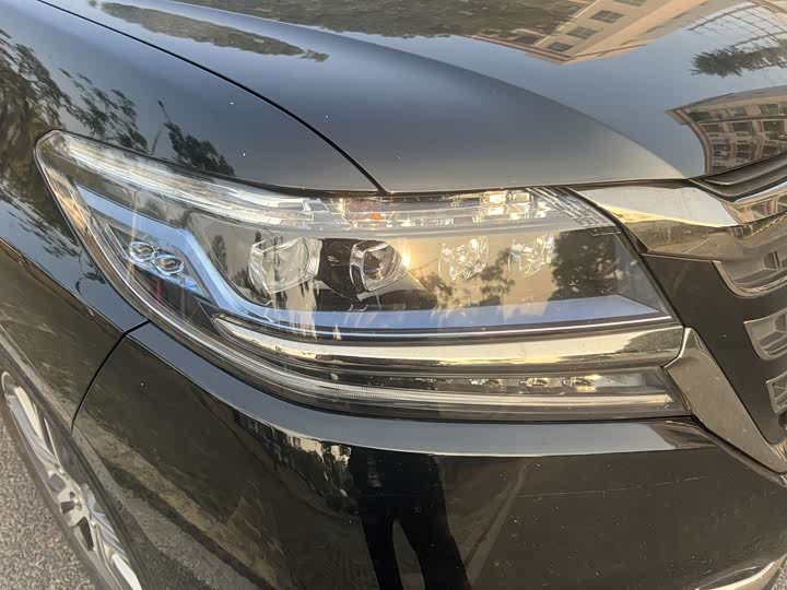 Фото 6 - Honda Elysion