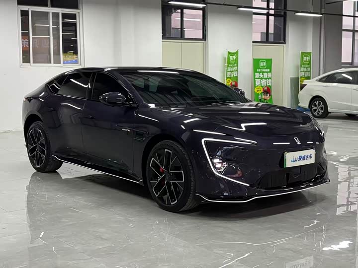 Фото 3 - Avatr 12