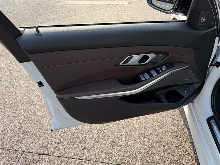 Фото 6 - BMW 3 Series