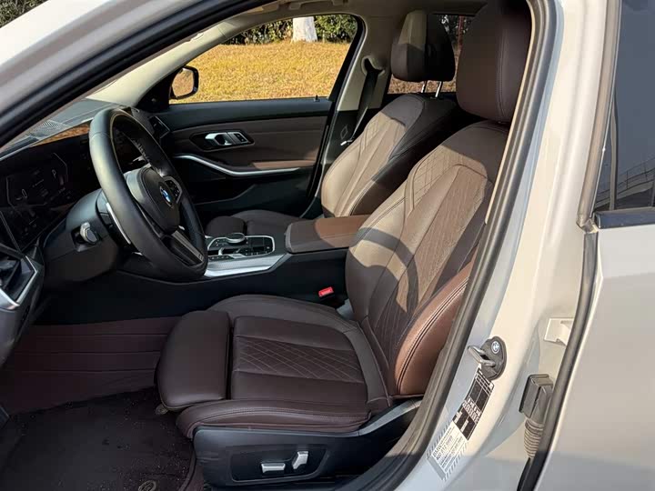 Фото 8 - BMW 3 Series