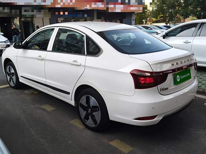 Фото 5 - Dongfeng Aeolus E70