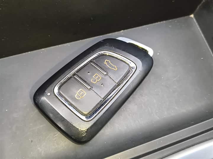 Фото 9 - Dongfeng Aeolus E70