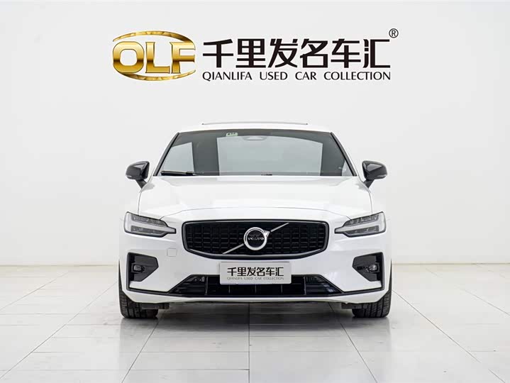 Фото 2 - Volvo S60