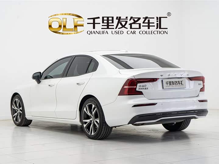 Фото 6 - Volvo S60