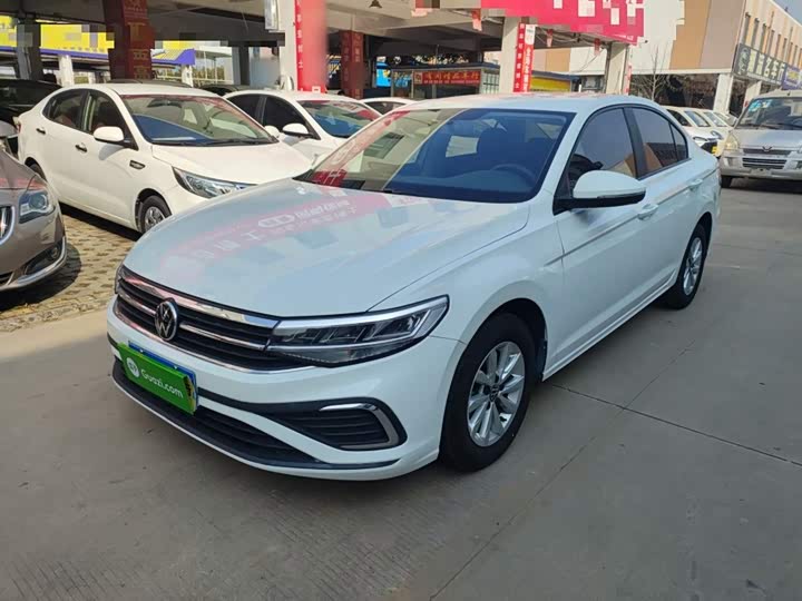 Фото 1 - Volkswagen Bora