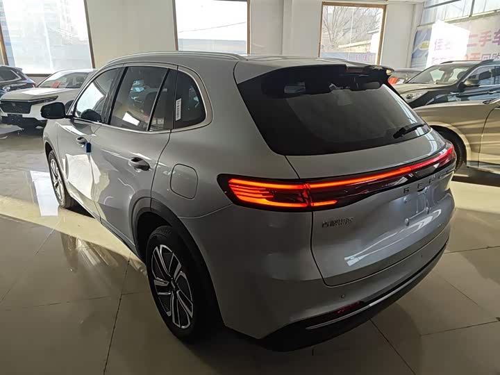 Фото 5 - Geely Galaxy Starship 7