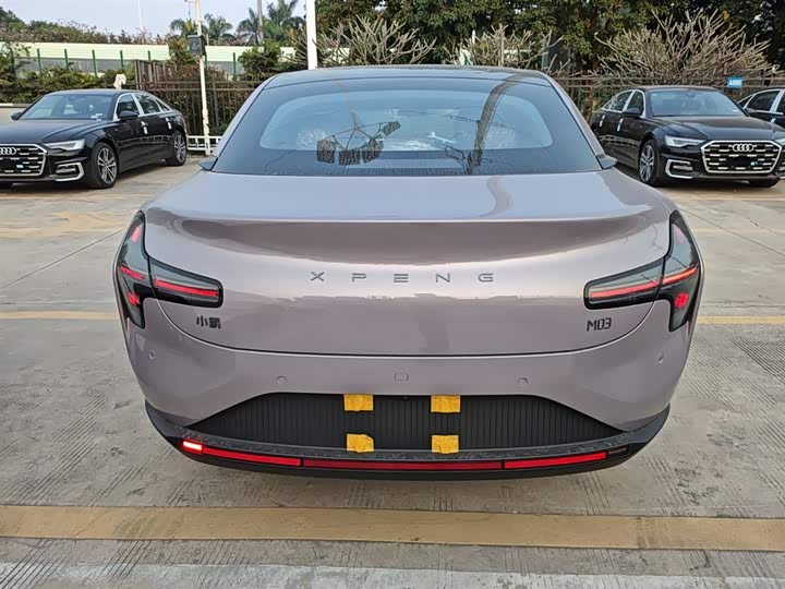 Фото 6 - XPeng Mona M03