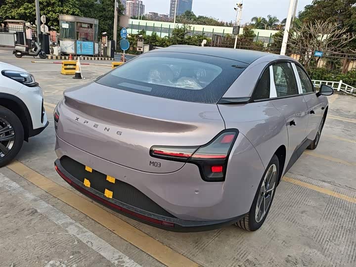Фото 7 - XPeng Mona M03
