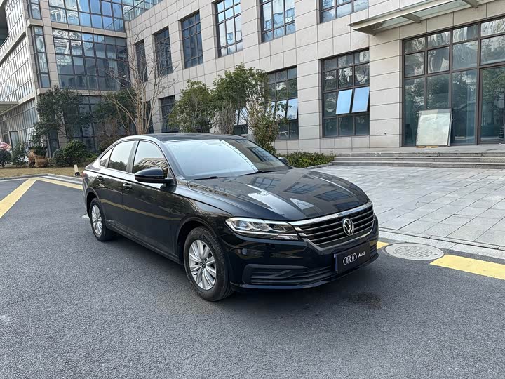 Фото 2 - Volkswagen Lavida