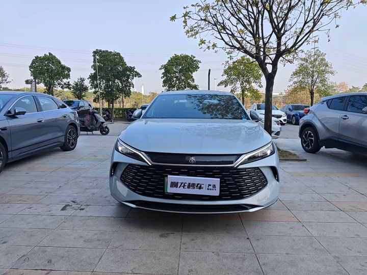 Фото 2 - BYD Qin L