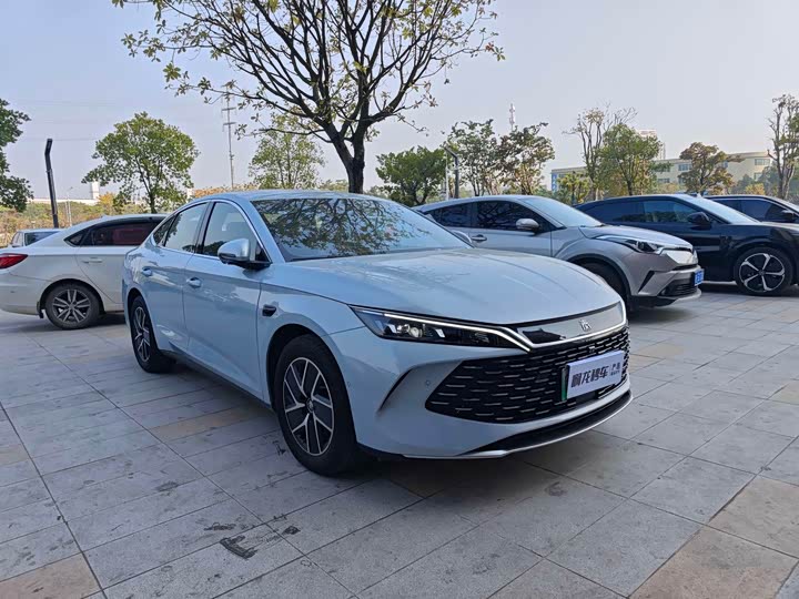 Фото 3 - BYD Qin L