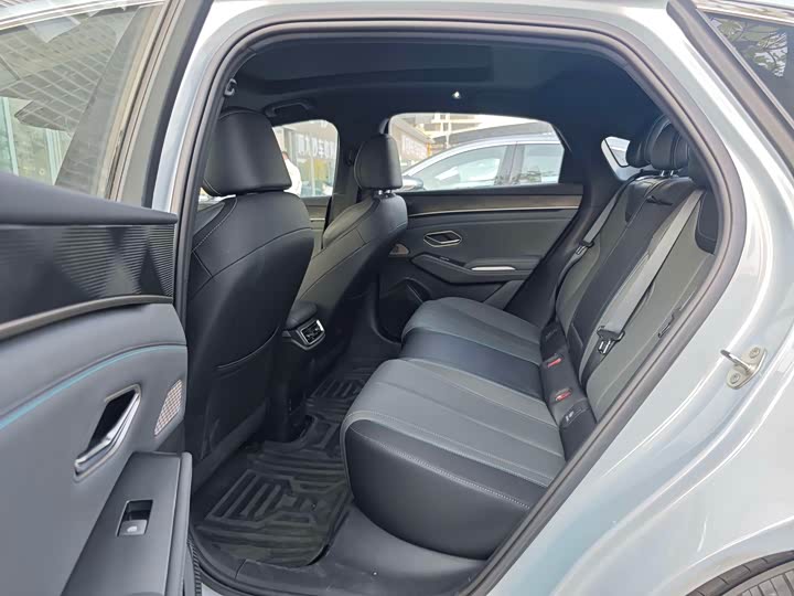 Фото 5 - BYD Qin L