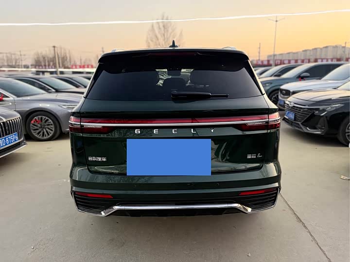 Фото 5 - Geely Monjaro