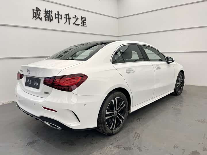 Фото 8 - Mercedes-Benz A-Class