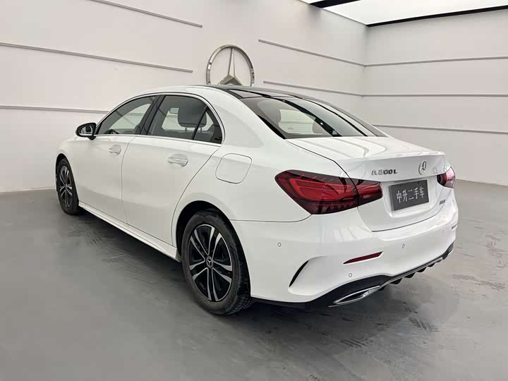 Фото 9 - Mercedes-Benz A-Class