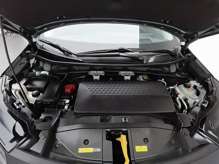 Фото 6 - Nissan Ariya EV